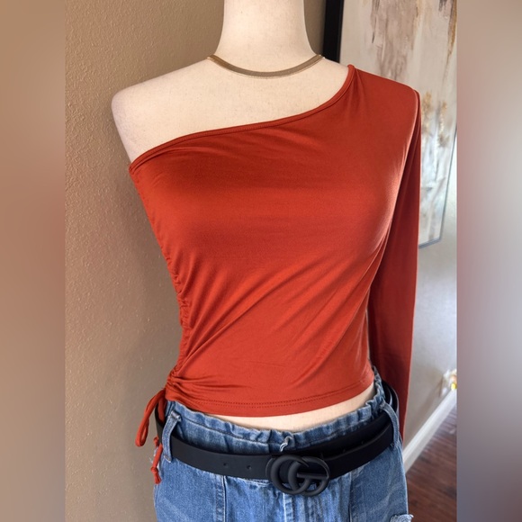 Heart & Hips One-Shoulder Rust Crop Top - Picture 8 of 10